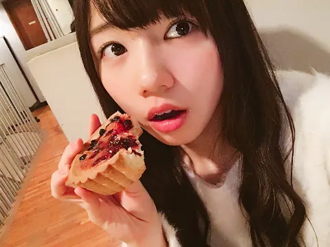 齊藤 京子｜大食いに見せかけて（2017-03-28）｜4枚目