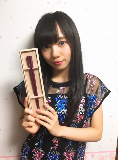 齊藤 京子｜ラーメン大好き齊藤京子です箸（2017-06-07）｜2枚目