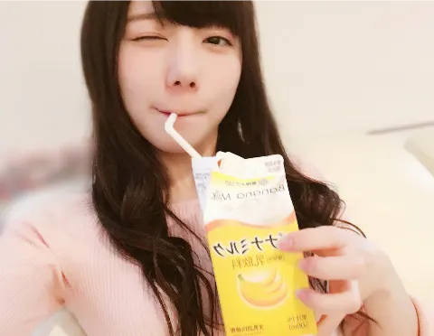 齊藤 京子｜いちごとバナナの飲み物（2017-06-09）｜3枚目