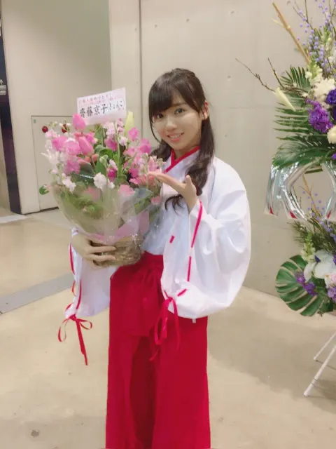 齊藤 京子｜素敵なお花（2018-01-10）｜4枚目