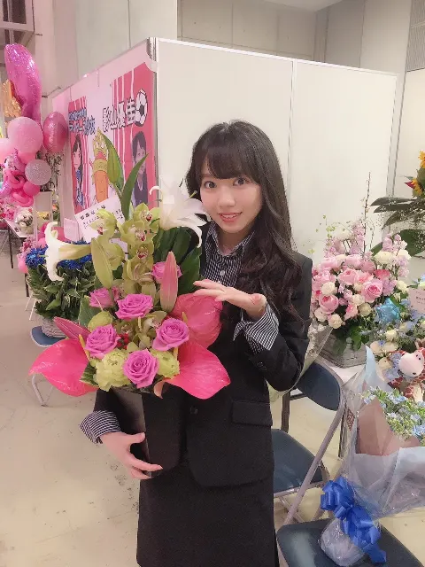 齊藤 京子｜お花（2018-03-19）｜2枚目