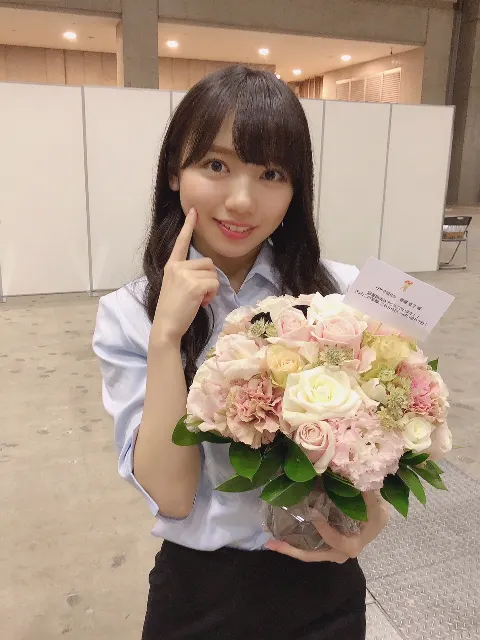 齊藤 京子｜お花（2018-03-22）｜5枚目