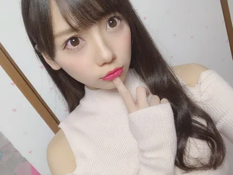 齊藤 京子｜肩出し（2019-01-04）｜2枚目