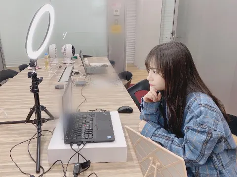 齊藤 京子｜スマイル（2020-10-19）｜2枚目