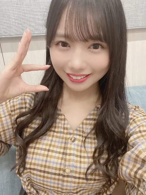 齊藤 京子｜幸せな写真集解禁日（2020-11-18）｜2枚目