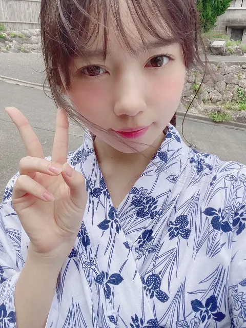 齊藤 京子｜写真集発売記念SHOWROOM配信します！！！（2021-01-21）｜4枚目