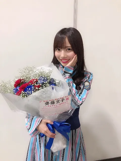 齊藤 京子｜お花（2019-05-15）｜4枚目