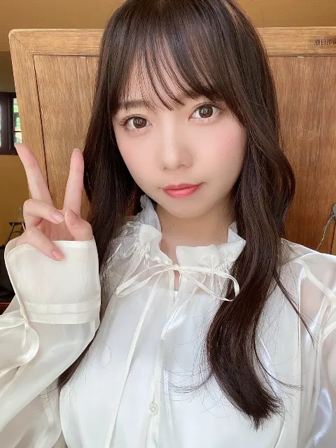 齊藤 京子｜マブダチペア表紙（2021-10-29）｜8枚目