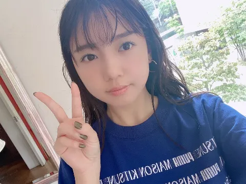 齊藤 京子｜マブダチペア表紙（2021-10-29）｜10枚目