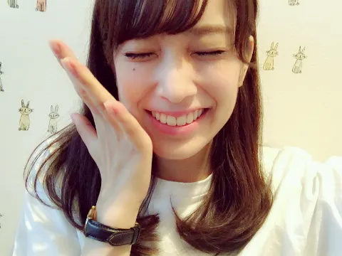 佐々木 久美｜スズメって最近人を怖がらなくなりましたよね（2016-10-21）｜2枚目