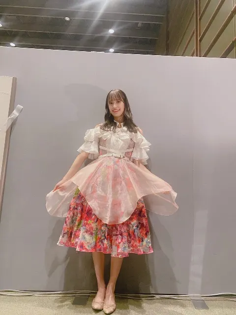 佐々木 久美｜お年玉（2022-01-08）｜4枚目