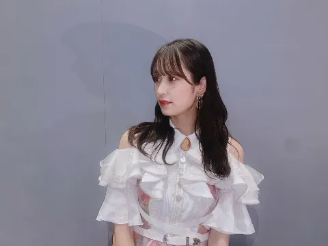 佐々木 久美｜お年玉（2022-01-08）｜5枚目