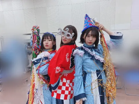 佐々木 久美｜みたらし（2020-01-07）｜3枚目