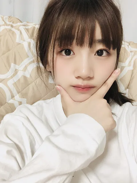 佐々木 美玲｜最近、久々にマンガを読んでます📕✨（2020-06-20）
