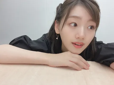 佐々木 美玲｜みかん🍊（2022-08-14）｜4枚目