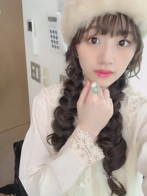 佐々木 美玲｜私は森ガール🧚‍♂️（2019-01-10）｜2枚目