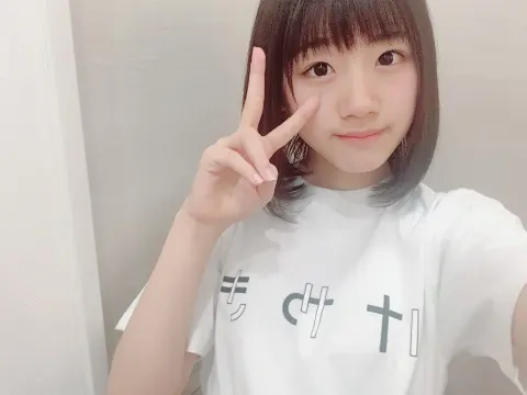 佐々木 美玲｜保湿〜。（2017-04-19）