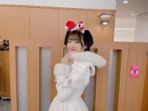 佐々木 美玲｜大好きなあの場所💛（2021-12-10）｜4枚目