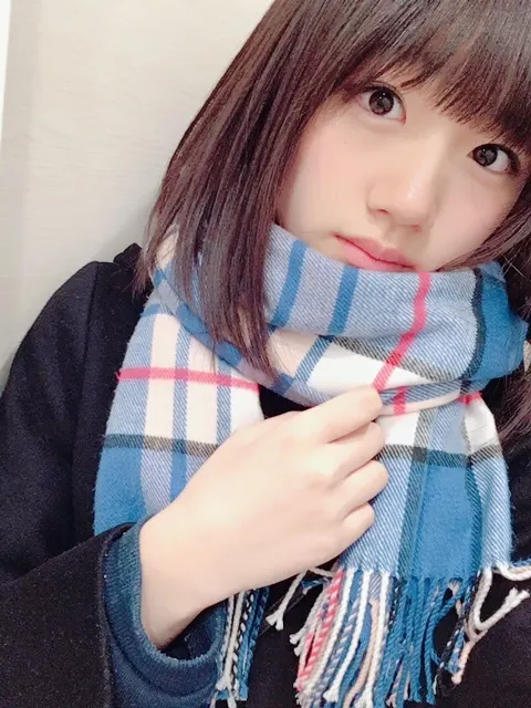 佐々木 美玲｜愛用マフラー。（2017-02-06）｜2枚目