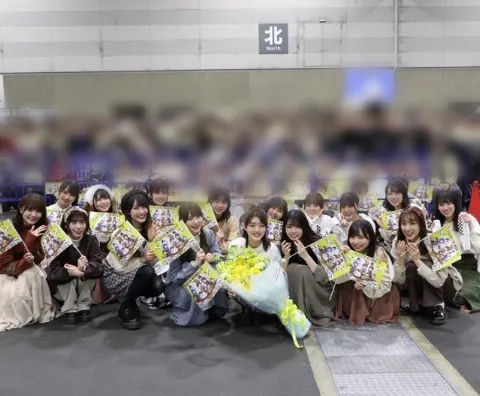 佐々木 美玲｜今年もありがとうございます😆（2020-01-20）｜3枚目