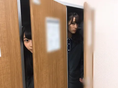 佐々木 美玲｜誰かがこっちを見てる(*ﾟｰﾟ)v（2016-12-27）｜4枚目