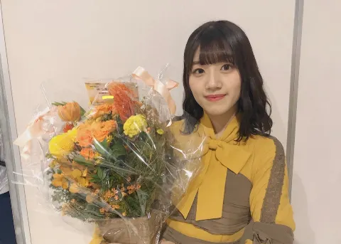 佐々木 美玲｜遅くなったけど、たくさんありがとう😊（2019-12-28）｜2枚目