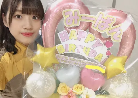 佐々木 美玲｜遅くなったけど、たくさんありがとう😊（2019-12-28）｜5枚目