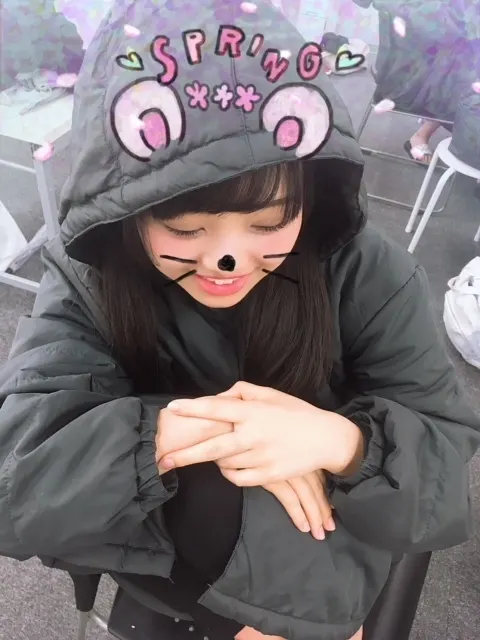佐々木 美玲｜見たい？そもともやっぱり見たい？👀（2018-04-30）｜3枚目