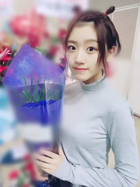 佐々木 美玲｜Flower🌺（2018-02-06）｜2枚目