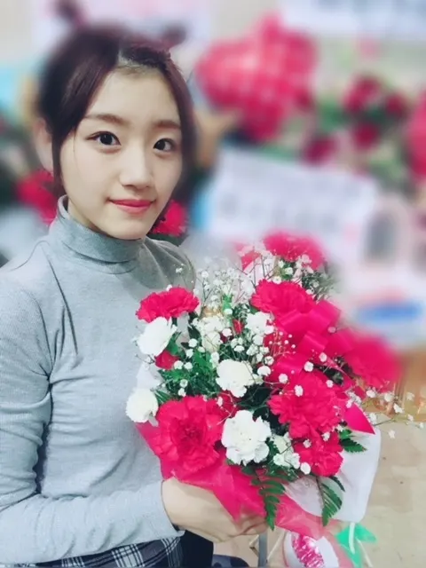 佐々木 美玲｜Flower🌺（2018-02-06）｜4枚目