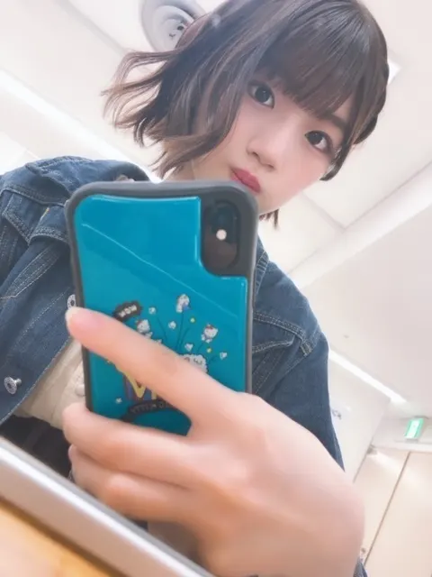 佐々木 美玲｜スマホケース📱（2019-04-24）｜2枚目