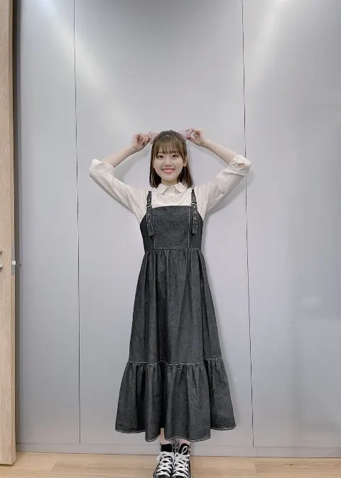 佐々木 美玲｜もう秋ですな🍁早いかな。まだ夏🍍？（2021-08-31）｜2枚目