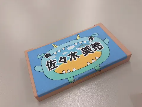 佐々木 美玲｜🍞の化粧ポーチの中👀（2019-05-27）｜4枚目