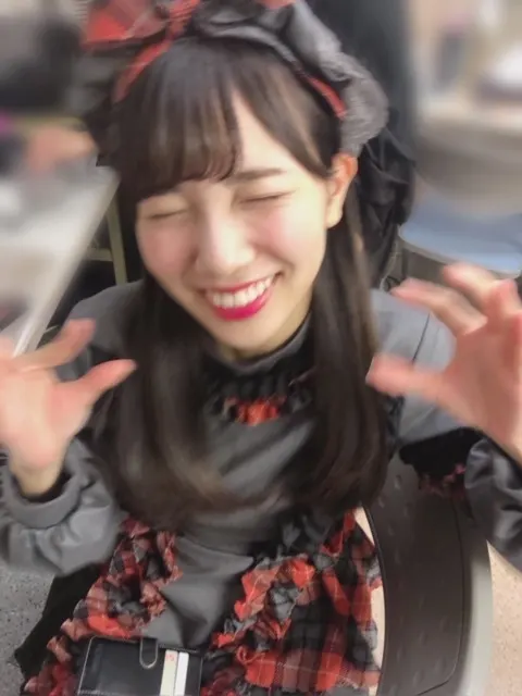 佐々木 美玲｜ちょっと幼い😳（2020-04-17）｜4枚目