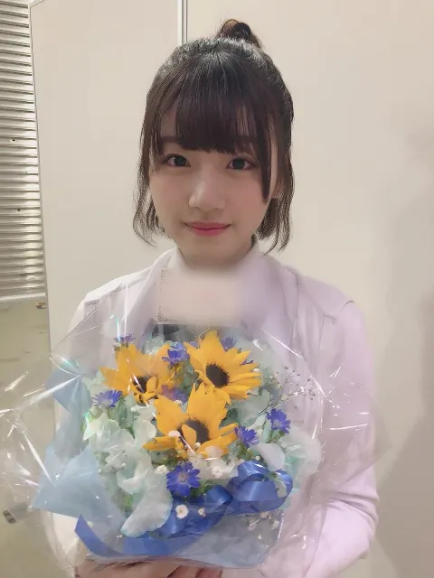 佐々木 美玲｜たいへん遅くなりました😓（2018-04-11）｜3枚目
