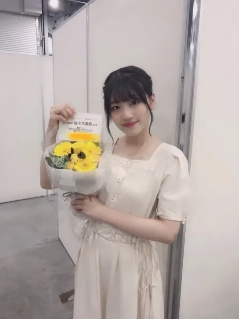 佐々木 美玲｜お花⸜🌷︎⸝‍②（2019-06-30）｜2枚目