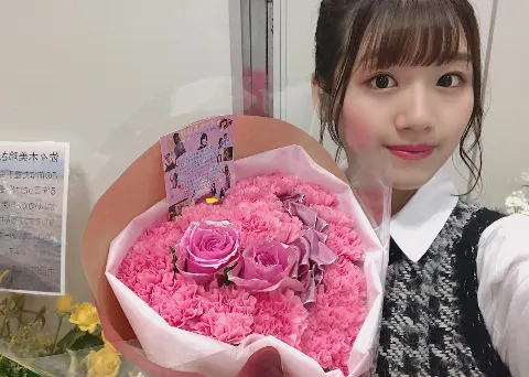 佐々木 美玲｜Flower☺️（2019-11-27）｜2枚目