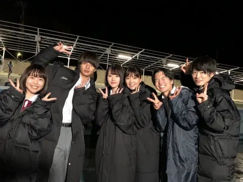 佐々木 美玲｜嬉しすぎる報告です👀👀🥰🥰  絶対に見てください、そして聴いてください😙 約束ですよーーーー！！！！（2019-01-02）｜3枚目