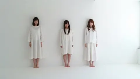 佐々木 美玲｜発売中！！（2017-03-11）｜3枚目