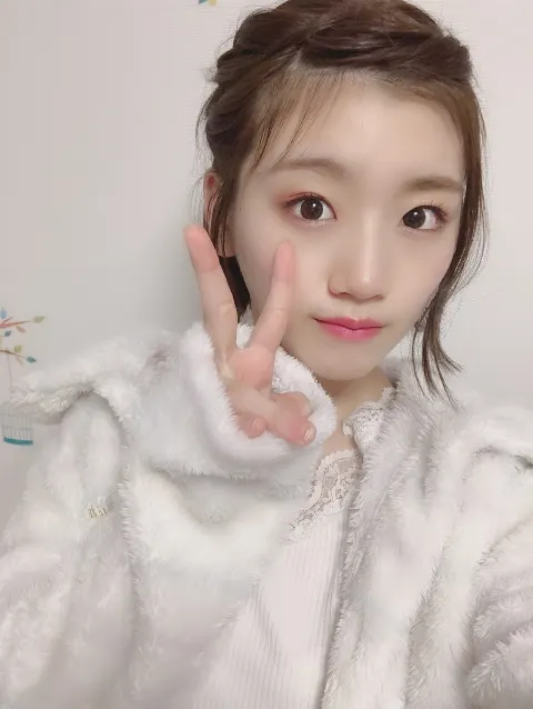 佐々木 美玲｜お昼ね☺️（2019-05-31）