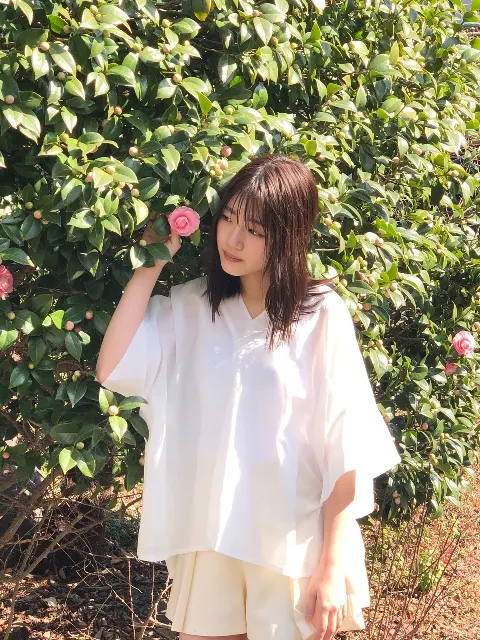 佐々木 美玲｜晴れの日やっぱりいい😳（2020-04-15）｜3枚目