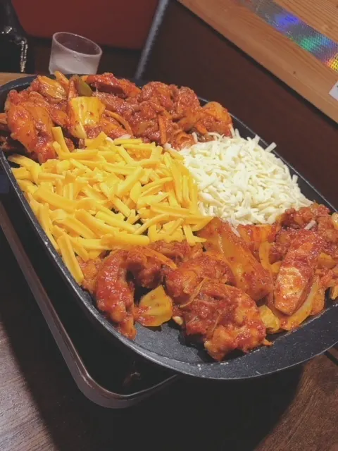 佐々木 美玲｜ぱくぱく😚🥩🧀（2018-08-23）｜5枚目