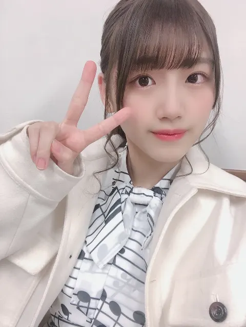佐々木 美玲｜温かいものを🍵😺（2020-04-14）