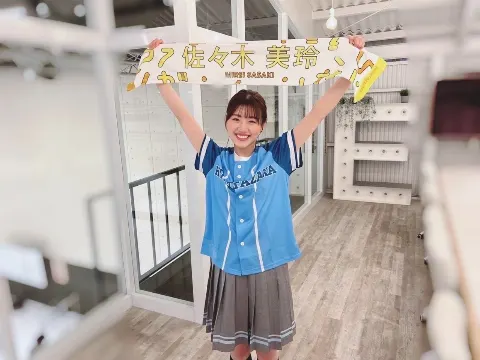 佐々木 美玲｜あと3日🐤（2022-03-28）
