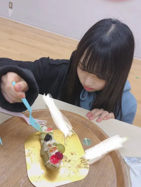 佐々木 美玲｜お誕生日ケーキ好きなの？なの？ひなの？（2019-02-05）｜2枚目