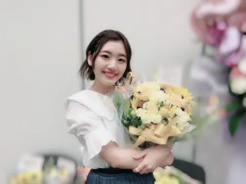 佐々木 美玲｜ハンドにぎにぎ会😶（2019-06-09）｜2枚目