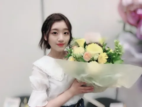 佐々木 美玲｜ハンドにぎにぎ会😶（2019-06-09）｜8枚目