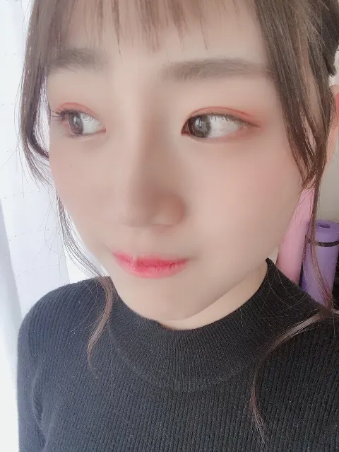 佐々木 美玲｜雨でしたね☔（2020-04-20）｜2枚目