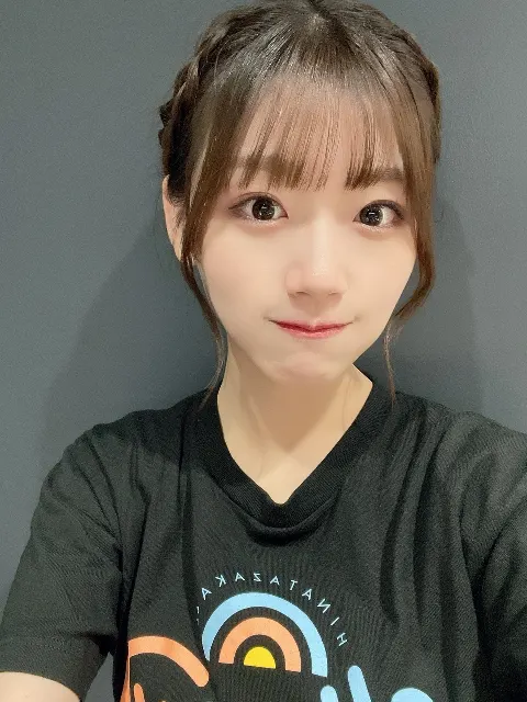 佐々木 美玲｜今日は食パンに卵とチーズのせて食べました🧀（2023-03-18）