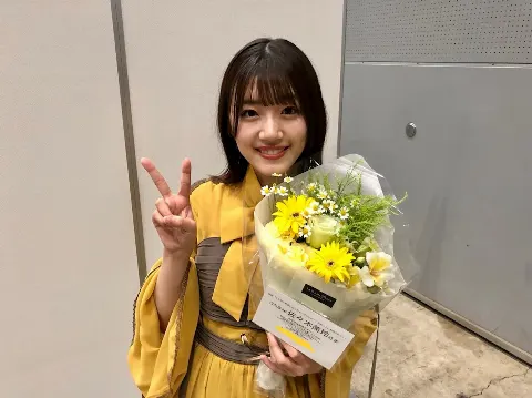 佐々木 美玲｜いぇい✌🏻️（2019-10-21）｜5枚目